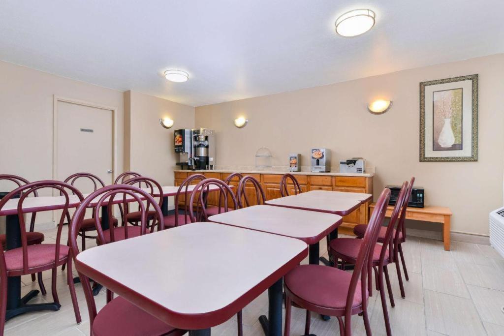 Days Inn By Wyndham Albuquerque Northeast Ngoại thất bức ảnh
